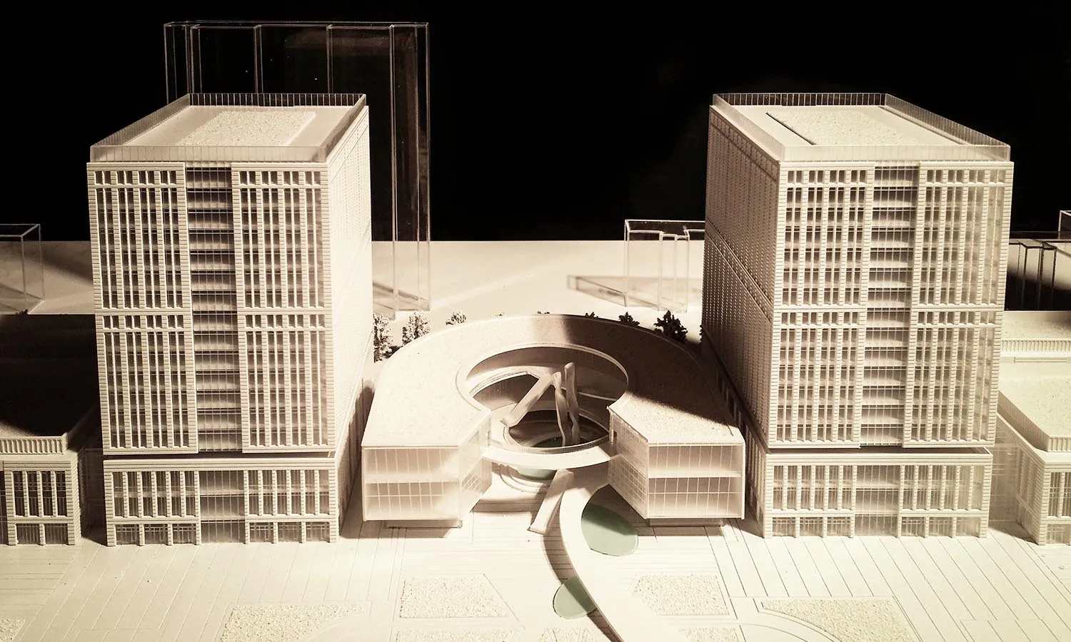 PROJEDE SADAKAT, DETAYDA ZARAFET